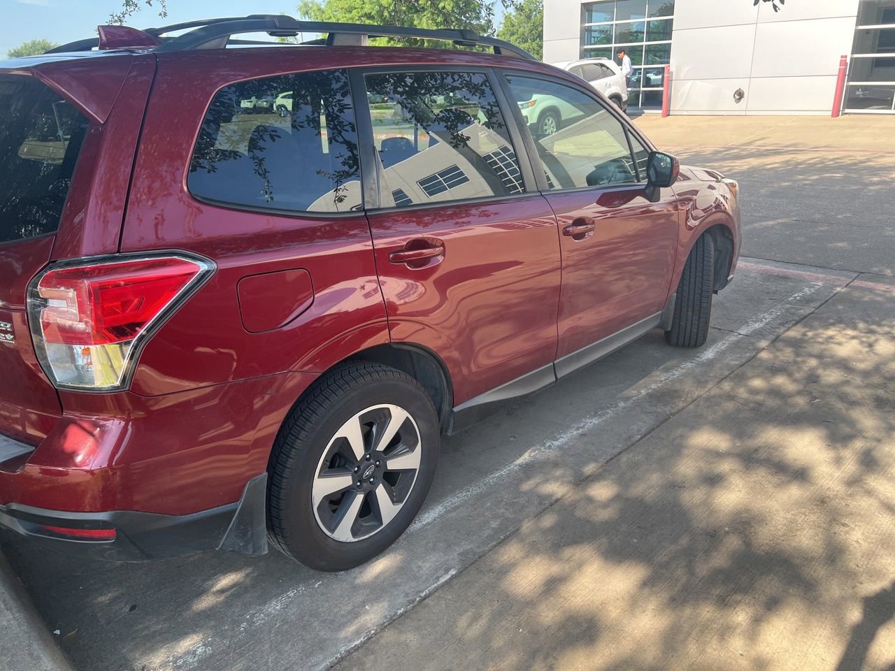 Used 2017 Subaru Forester 2.5i Premium AWD/4WD image 5