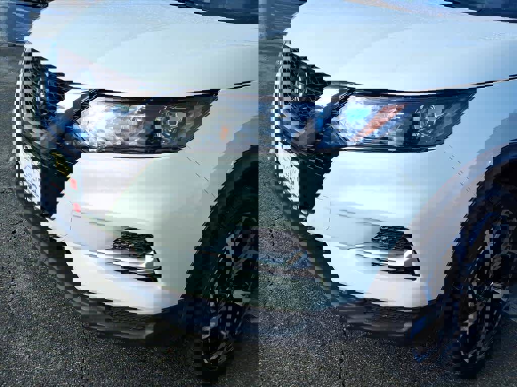 Used 2022 Nissan Rogue Sport SL image 7