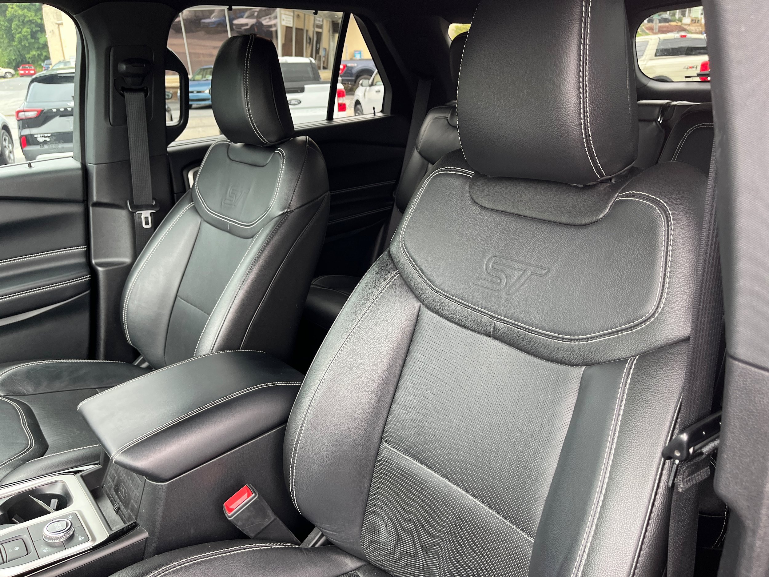 Certified 2022 Ford Explorer ST w/ Equipment Group 401A AWD/4WD image 10