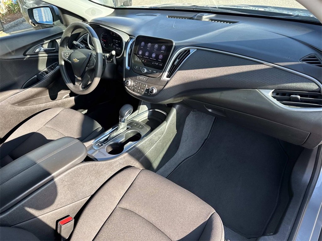 Used 2024 Chevrolet Malibu LT image 13