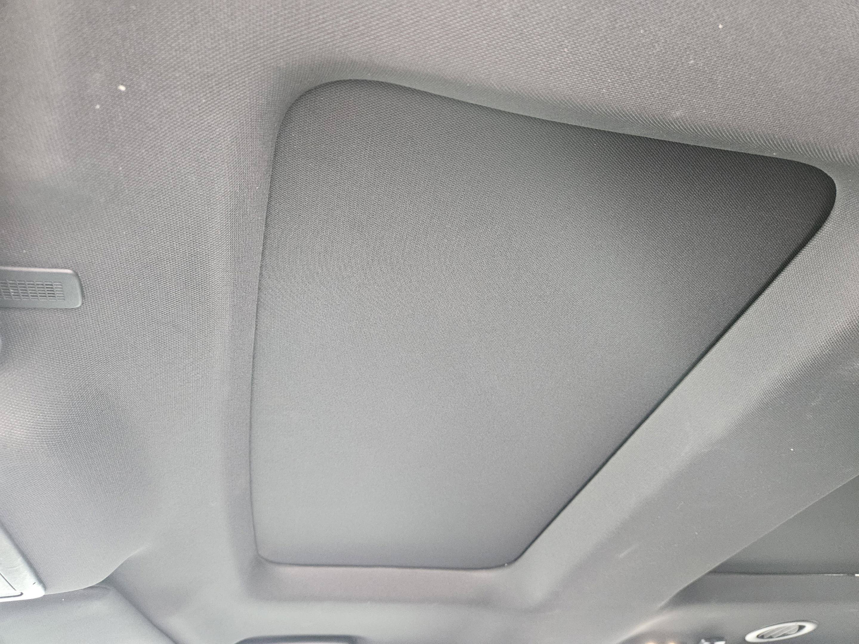 Used 2019 Ford Explorer Limited w/ Ford Safe & Smart Package FWD image 28