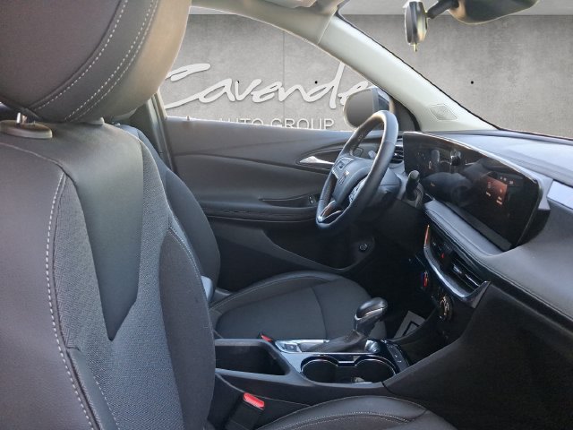 Used 2024 Buick Encore GX Preferred w/ Comfort Package FWD image 30