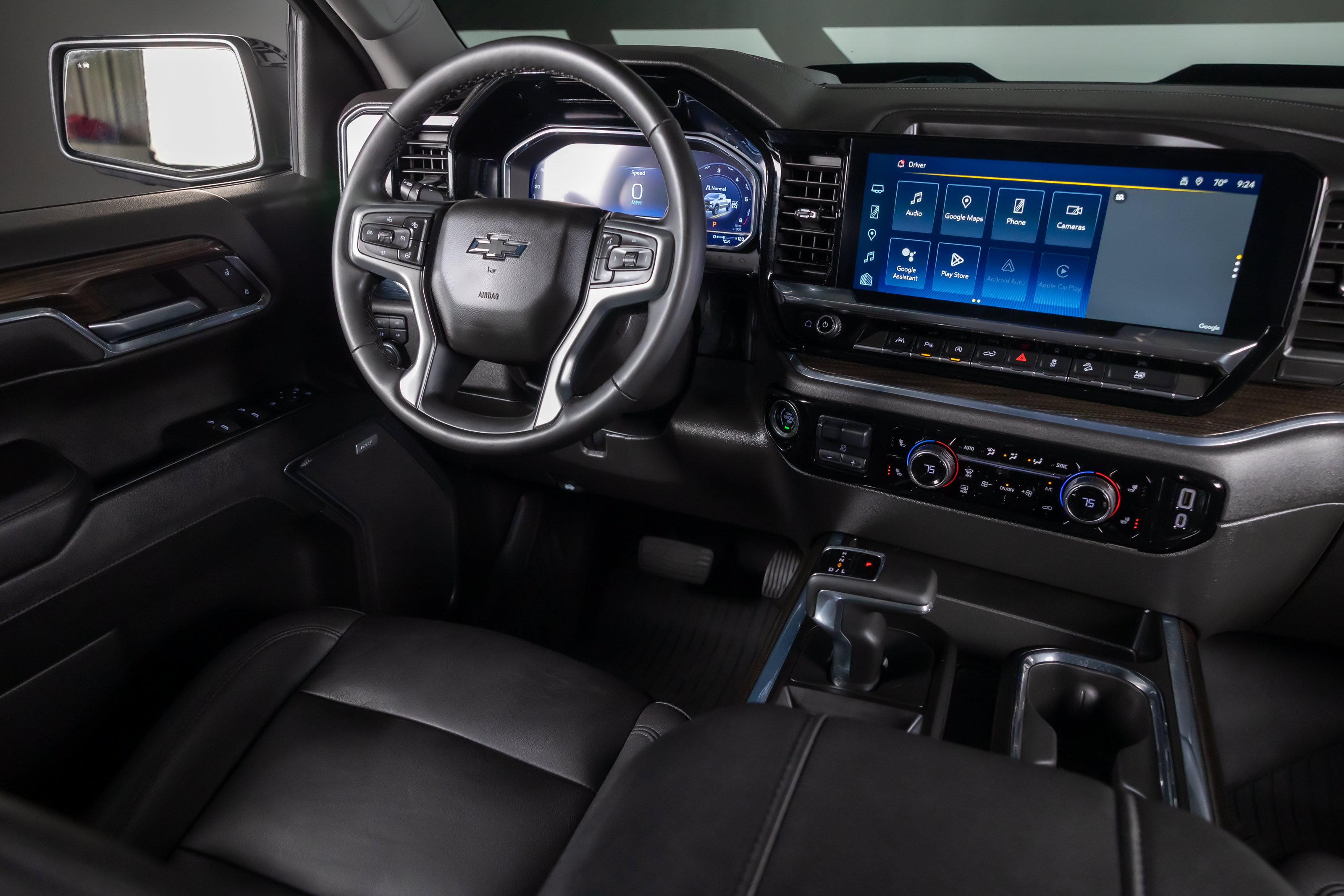 Used 2024 Chevrolet Silverado 1500 LT Trail Boss w/ LT Trail Boss Premium Package AWD/4WD image 7