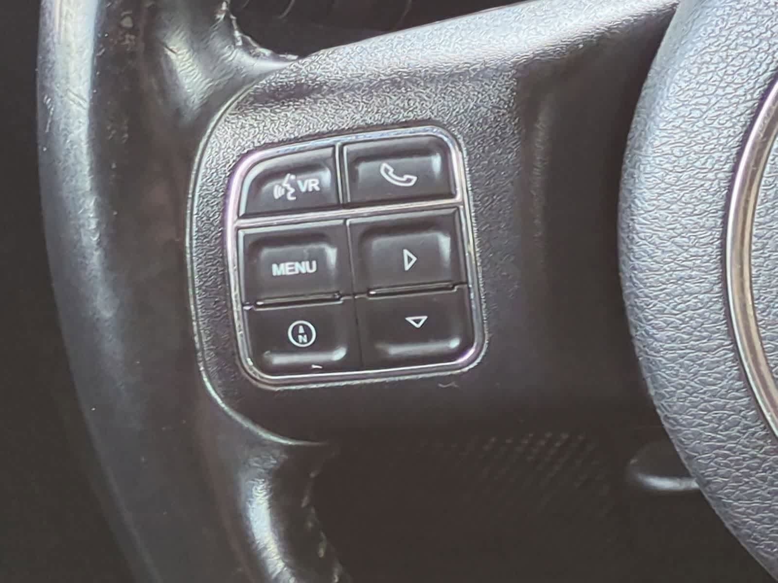 Used 2014 Jeep Wrangler Unlimited Sahara w/ Dual Top Group AWD/4WD image 23