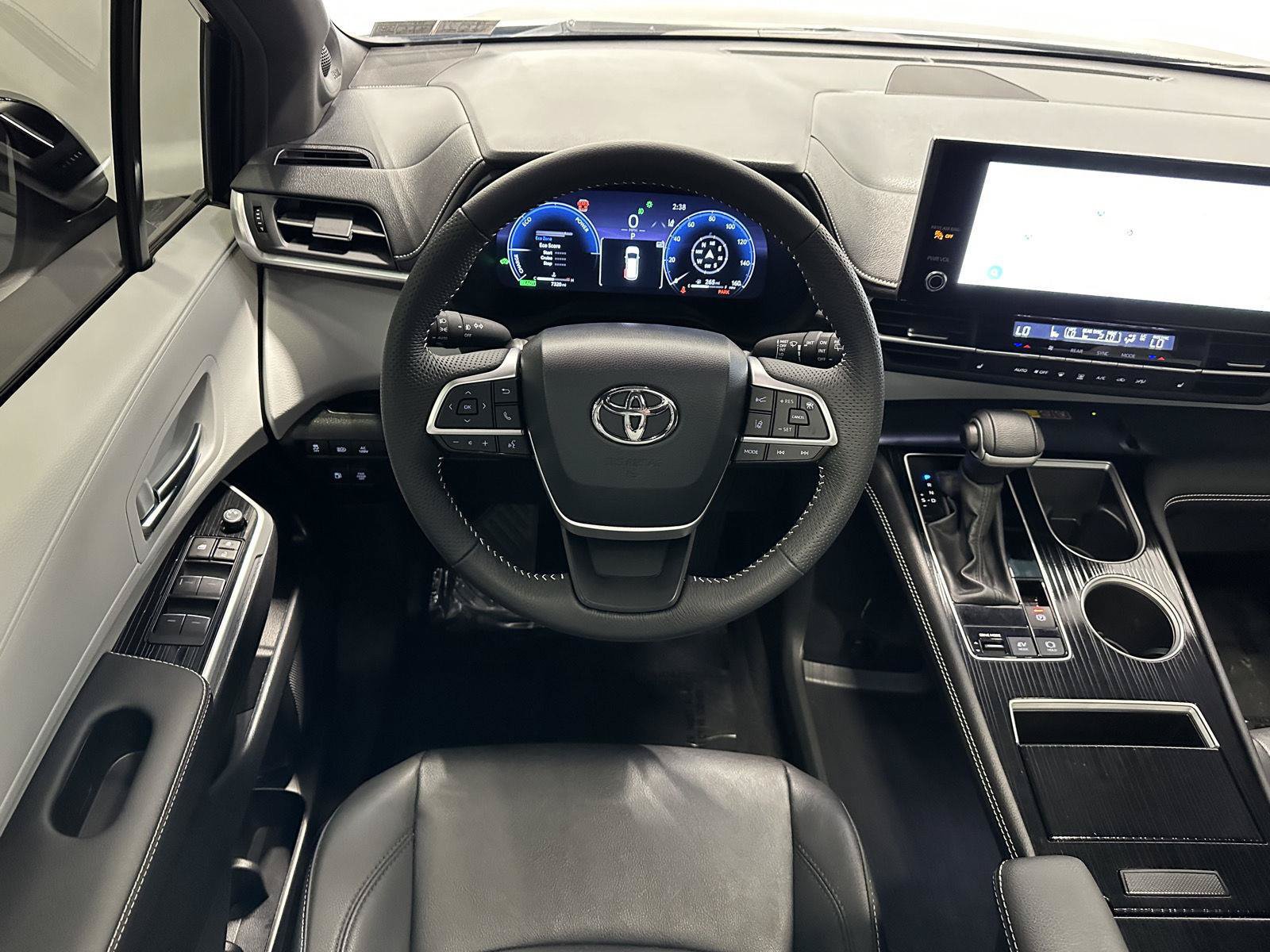 Used 2026 Toyota Sienna XSE AWD/4WD image 21