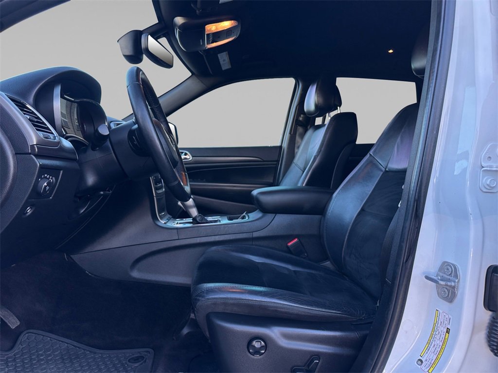 Used 2018 Jeep Grand Cherokee Altitude image 11