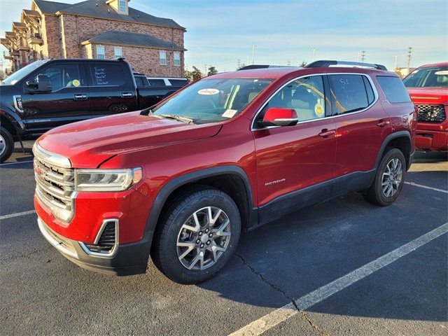 Used 2023 GMC Acadia SLE w/ Driver Convenience Package image 9