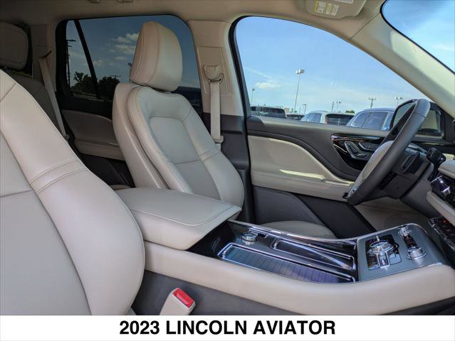 Certified 2023 Lincoln Aviator AWD w/ Class IV Trailer Tow Package image 25