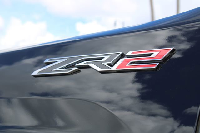Used 2025 Chevrolet Silverado 2500 ZR2 w/ Technology Package image 17