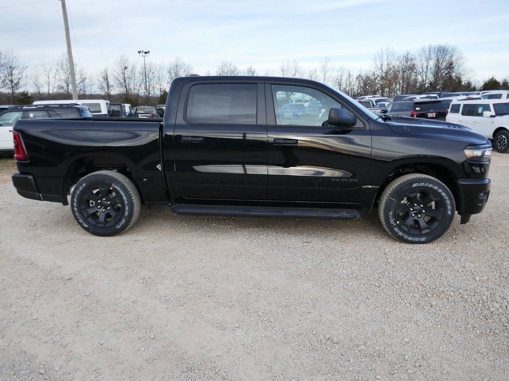 New 2026 RAM 1500 Express AWD/4WD image 3
