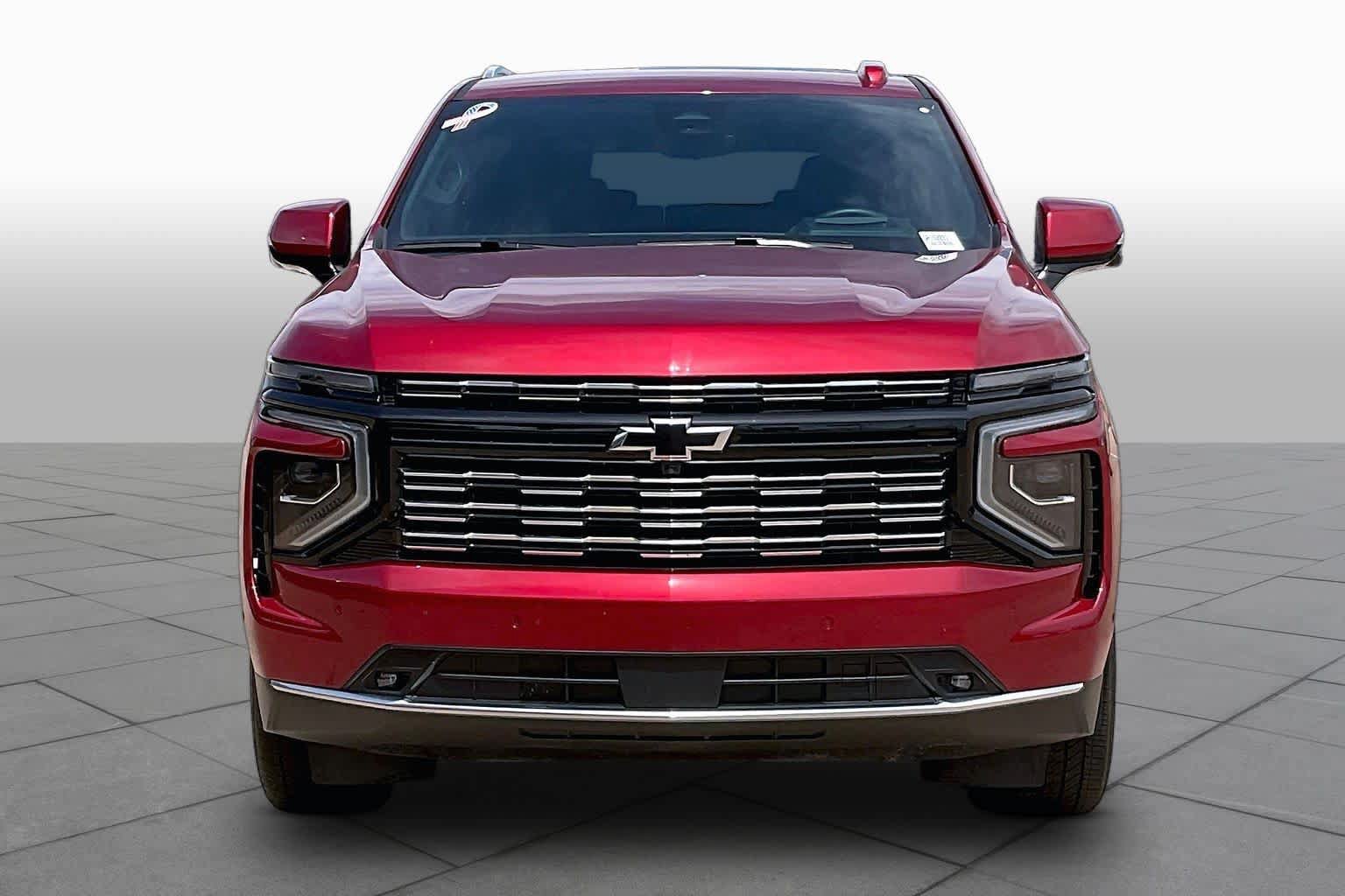 Used 2025 Chevrolet Tahoe High Country AWD/4WD image 13