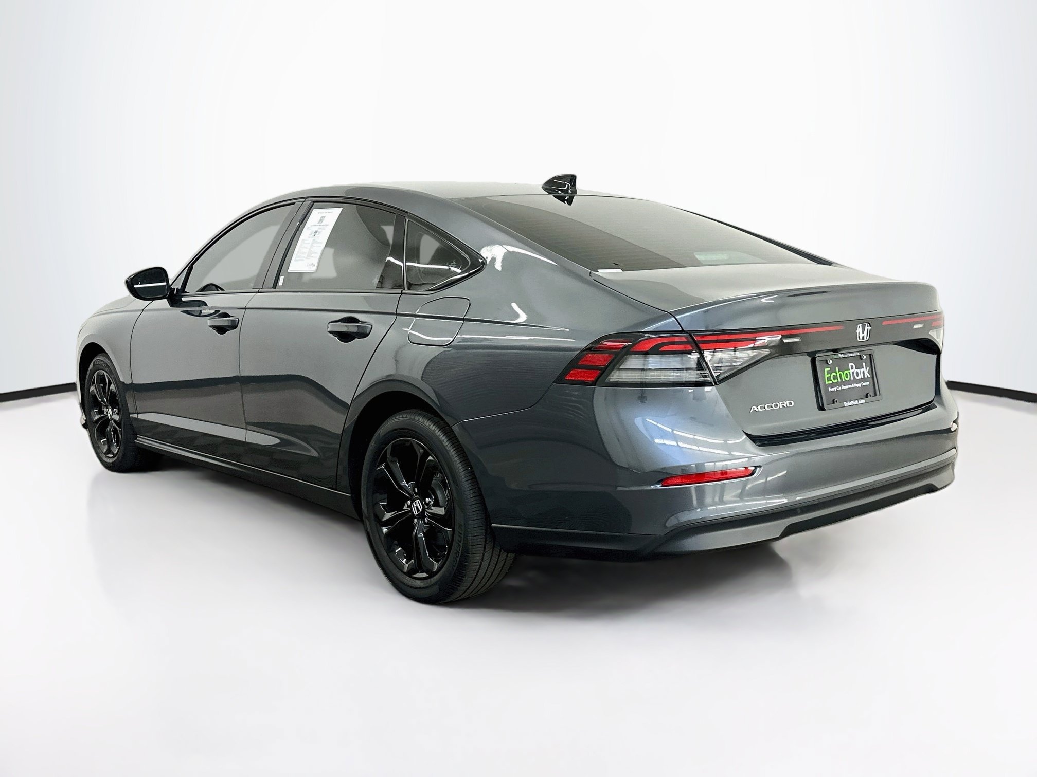 Used 2025 Honda Accord SE image 5