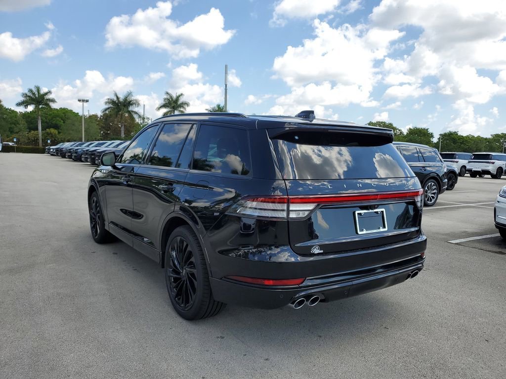 New 2026 Lincoln Aviator Reserve w/ Jet Appearance Package RWD image 3
