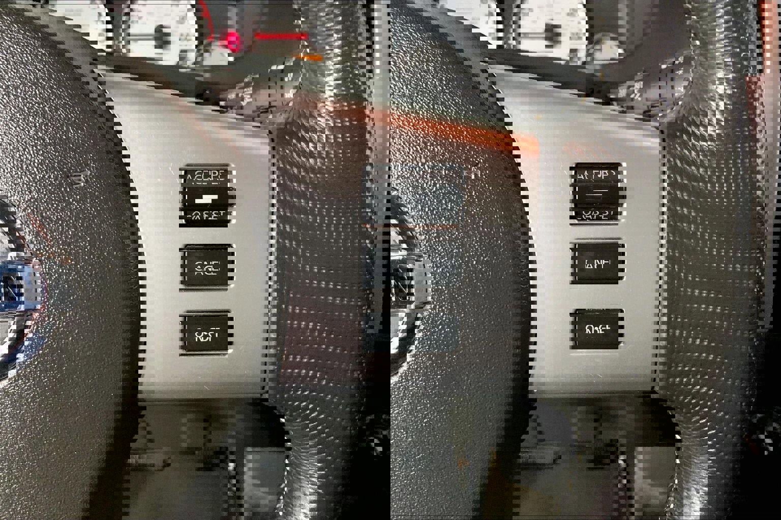 Used 2013 Nissan Xterra PRO-4X w/ Pro-4x Leather Pkg image 19