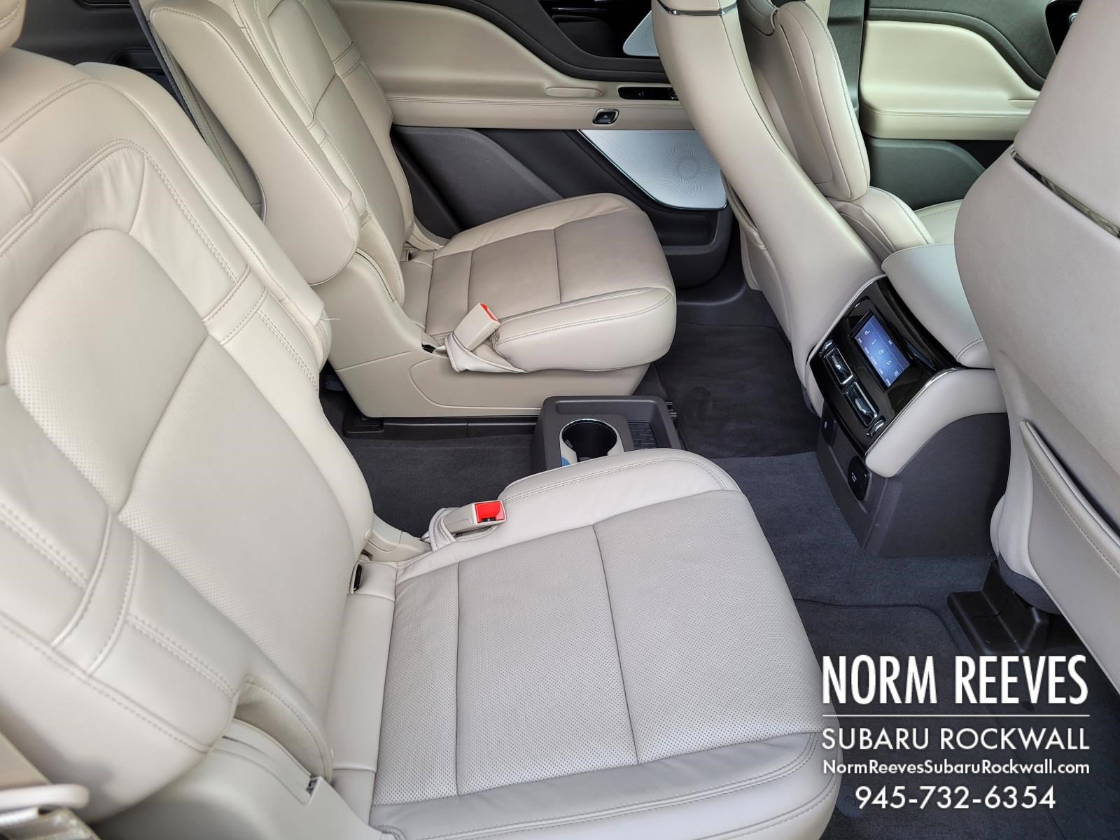 Used 2024 Lincoln Aviator Reserve w/ Equipment Group 201A image 13