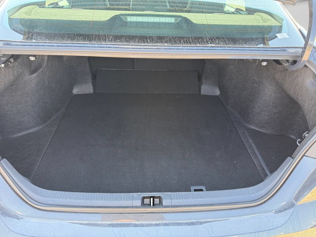 Used 2026 Toyota Camry SE FWD image 41