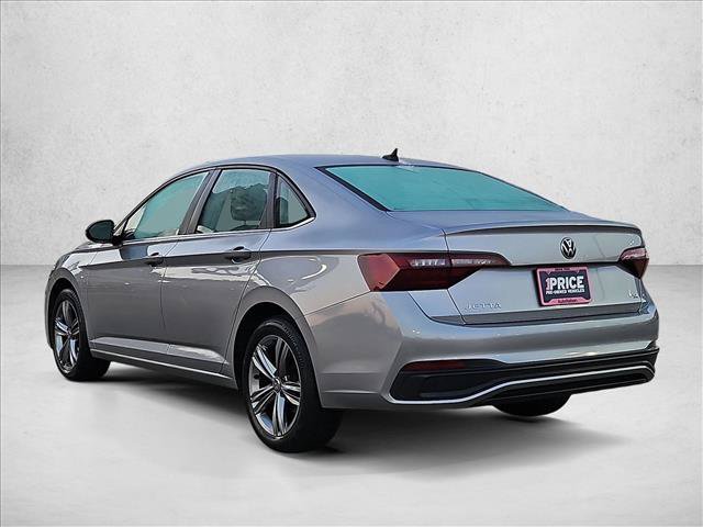 Used 2024 Volkswagen Jetta SE FWD image 8