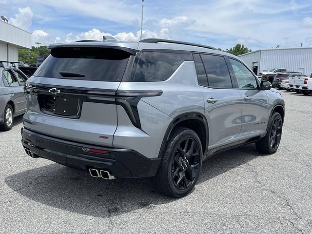 Used 2024 Chevrolet Traverse RS FWD image 3
