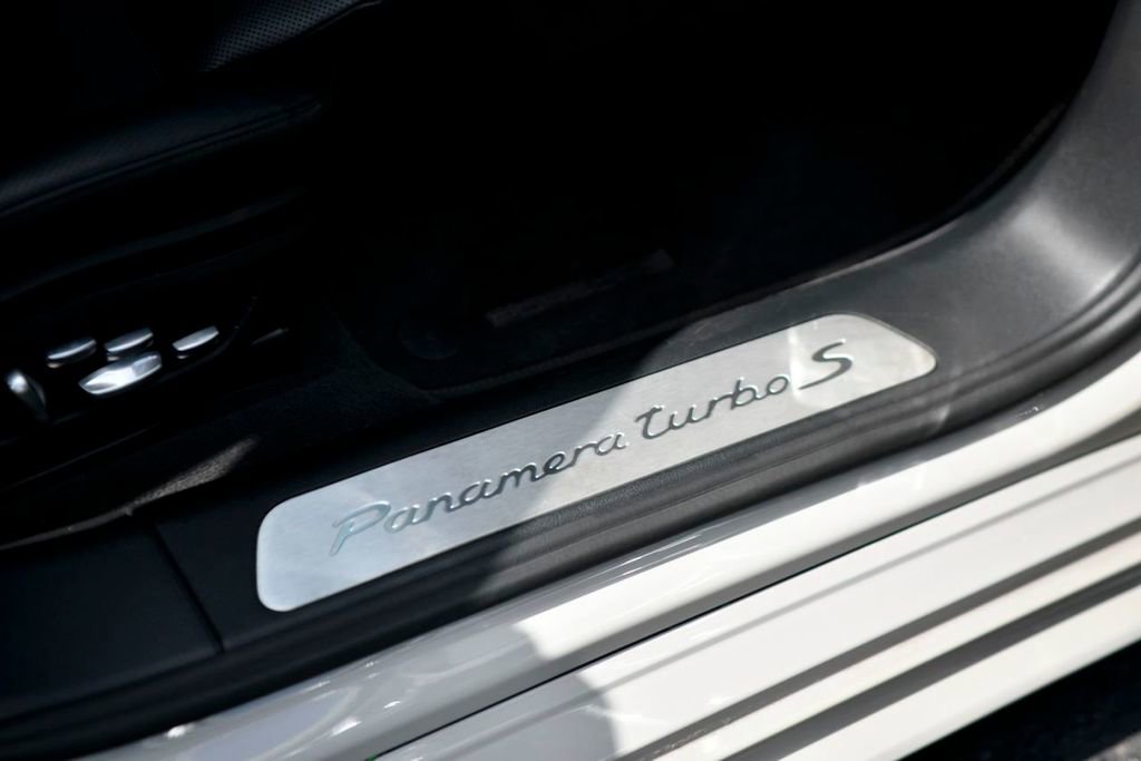 Used 2018 Porsche Panamera Turbo S image 48