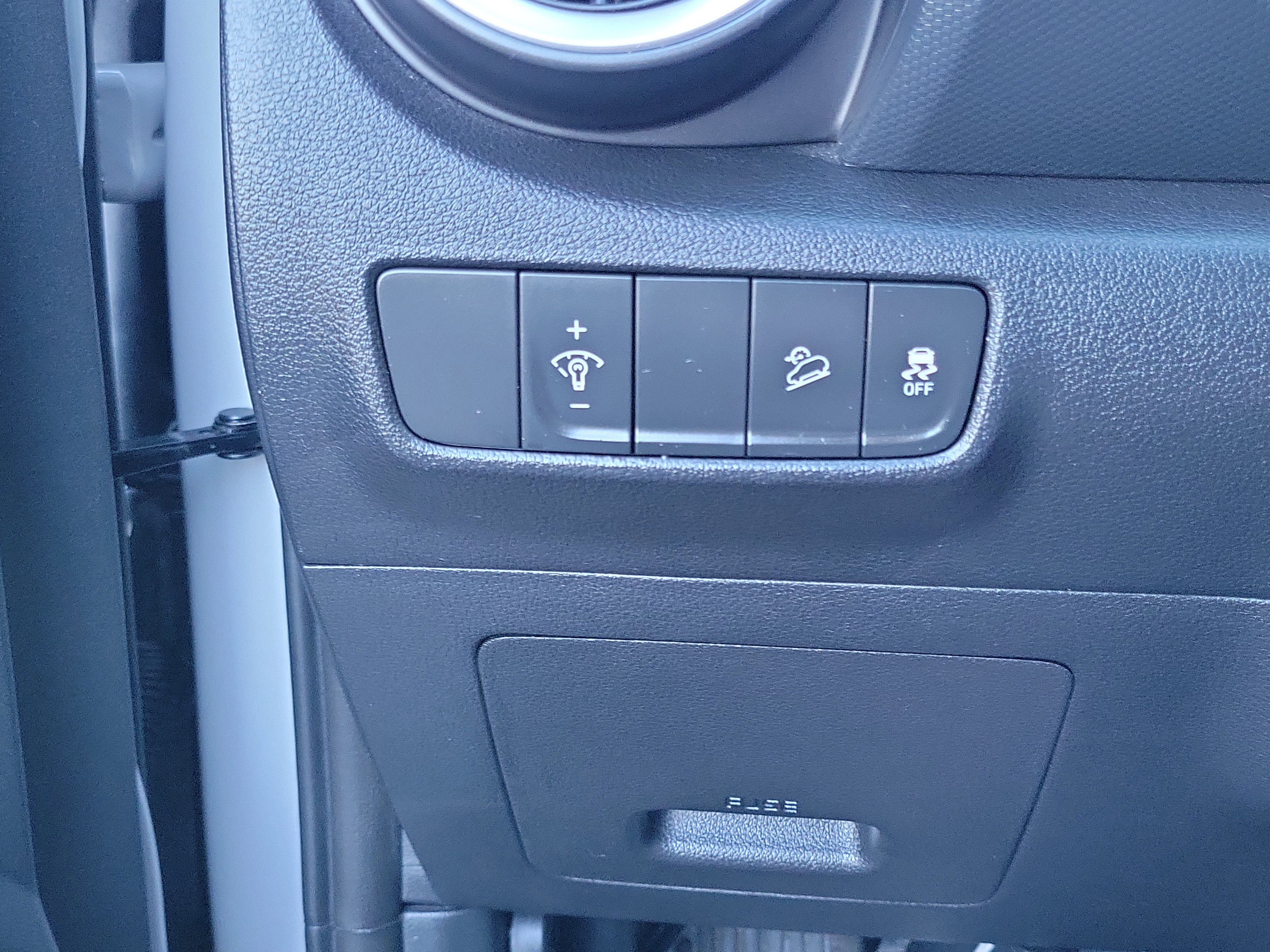 Certified 2023 Hyundai Kona SEL image 16