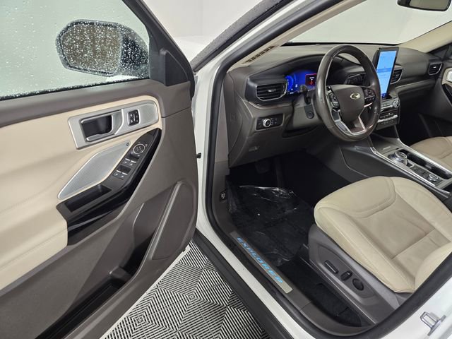 Certified 2023 Ford Explorer Platinum w/ Technology Package image 21