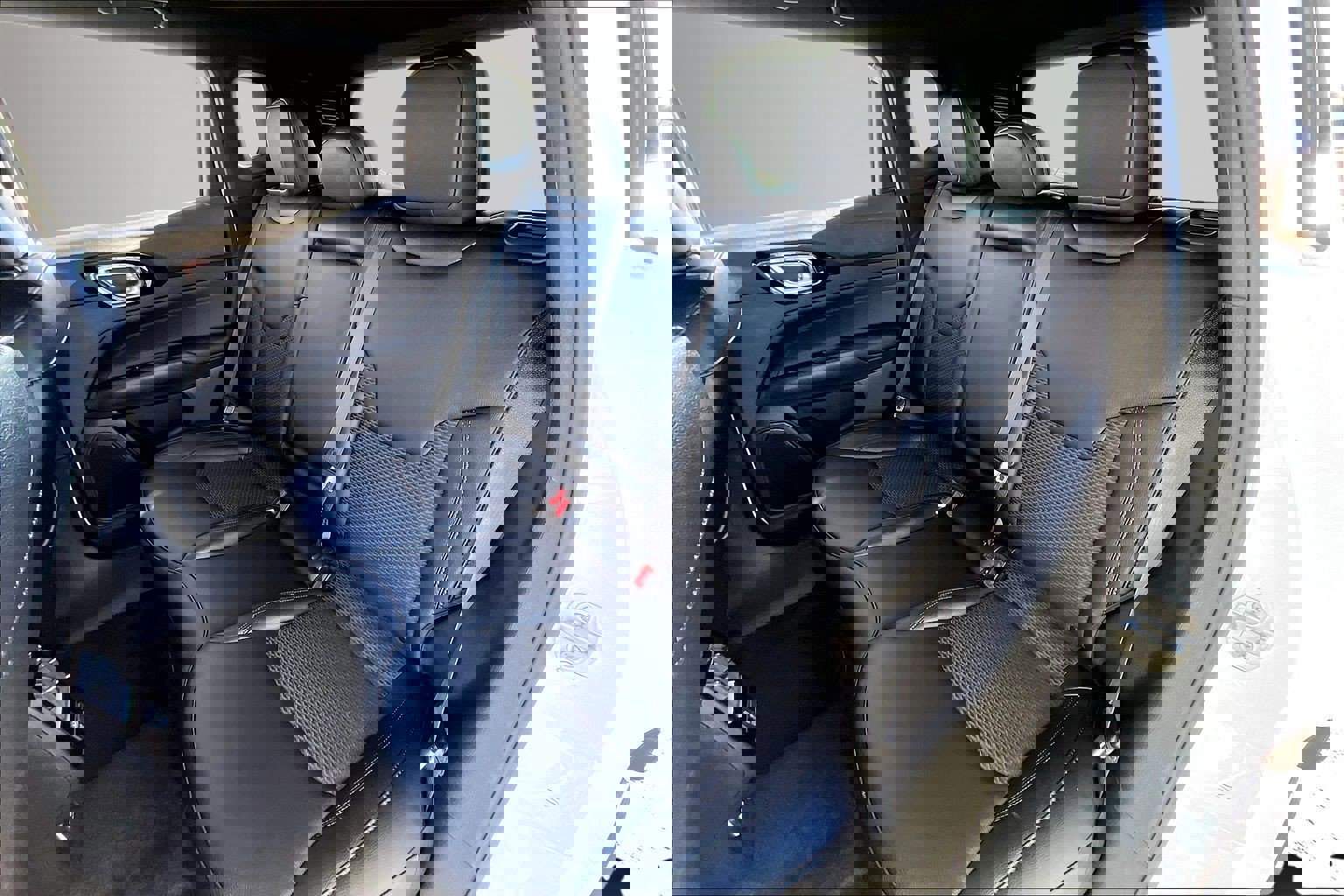 Used 2026 Jeep Compass Latitude image 22