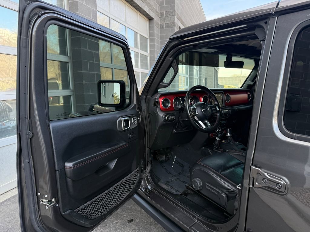 Used 2018 Jeep Wrangler Unlimited Rubicon w/ Dual Top Group image 30