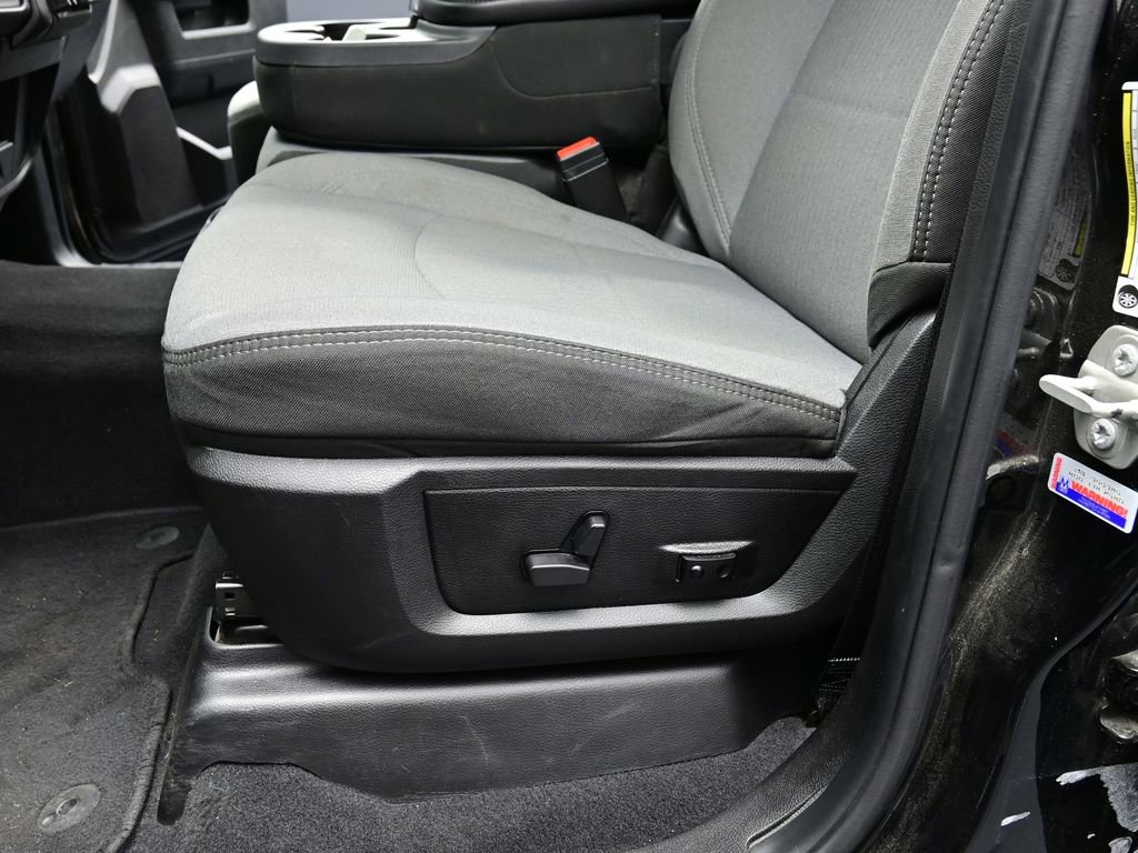 Used 2024 RAM 3500 Big Horn image 12