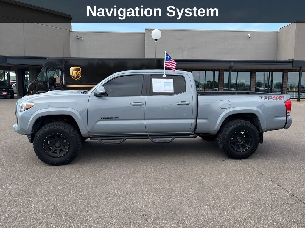 Used 2019 Toyota Tacoma TRD Sport w/ Technology Package AWD/4WD image 2