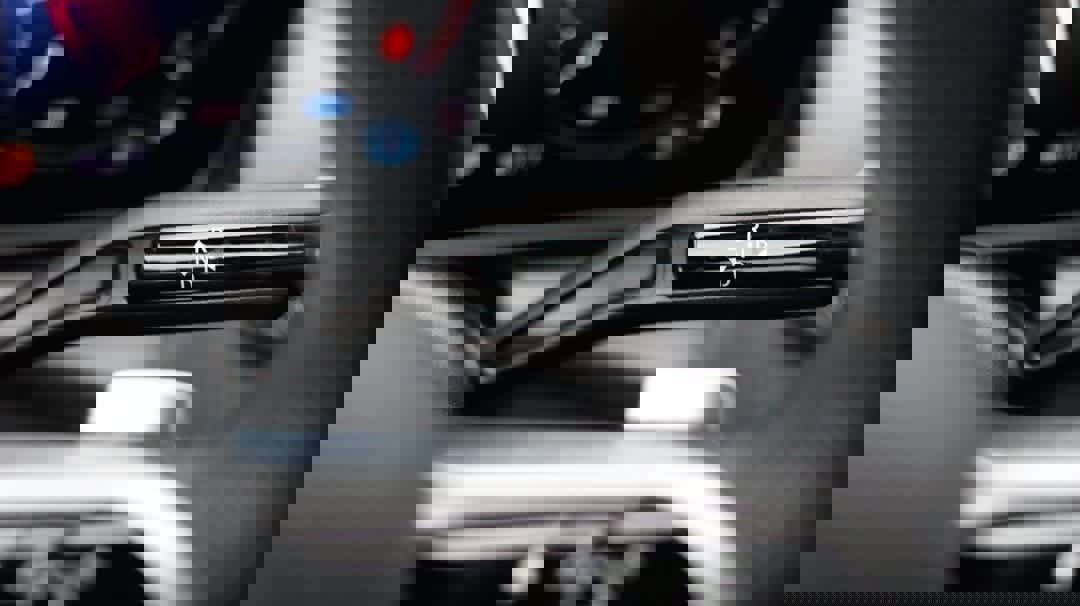 Certified 2025 Mercedes-Benz GLC 300 4MATIC image 31