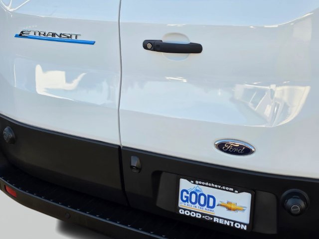 Used 2024 Ford E-Transit Low Roof RWD image 17