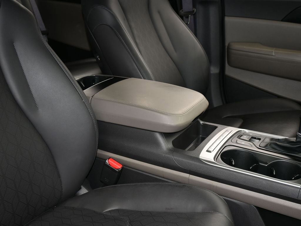 Used 2025 Kia Carnival image 46