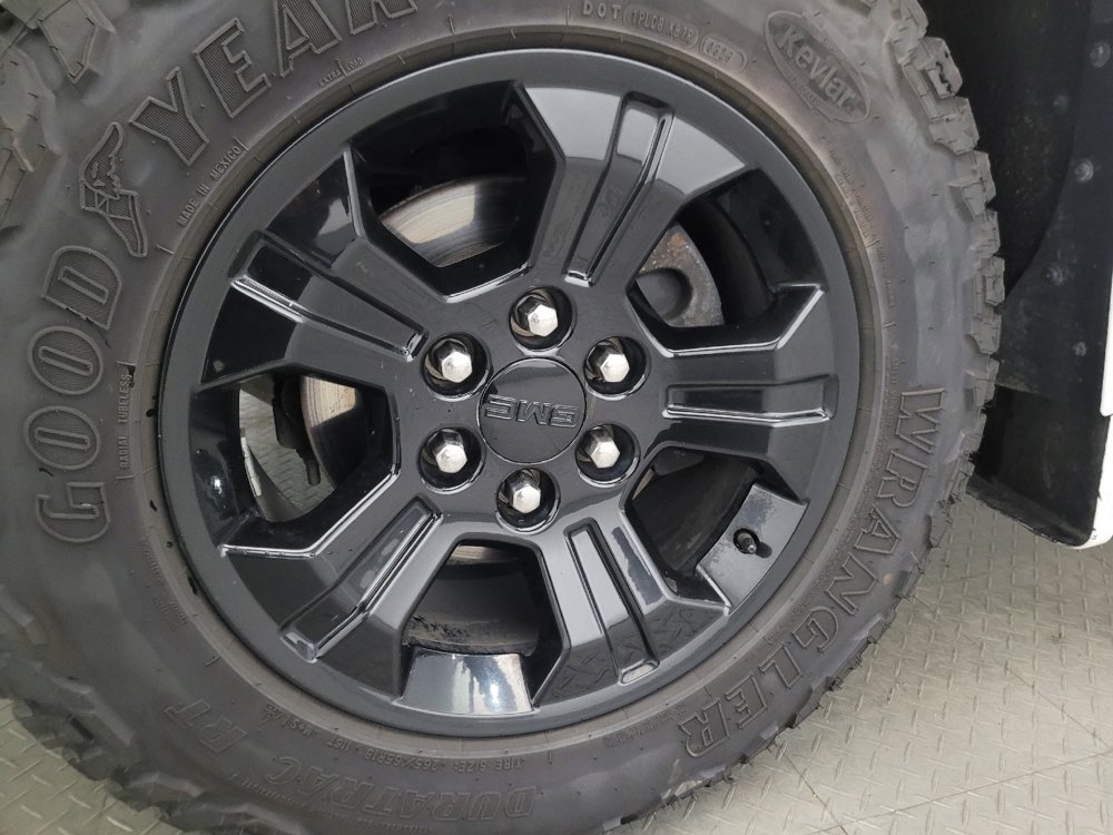Used 2018 GMC Sierra 1500 SLT w/ All Terrain X Package AWD/4WD image 31