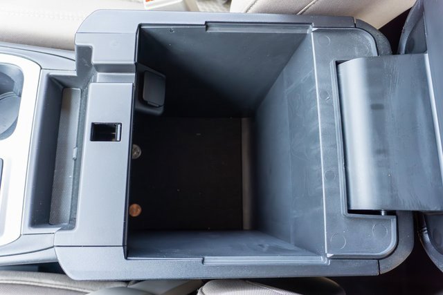 Used 2023 Ford Explorer XLT image 33