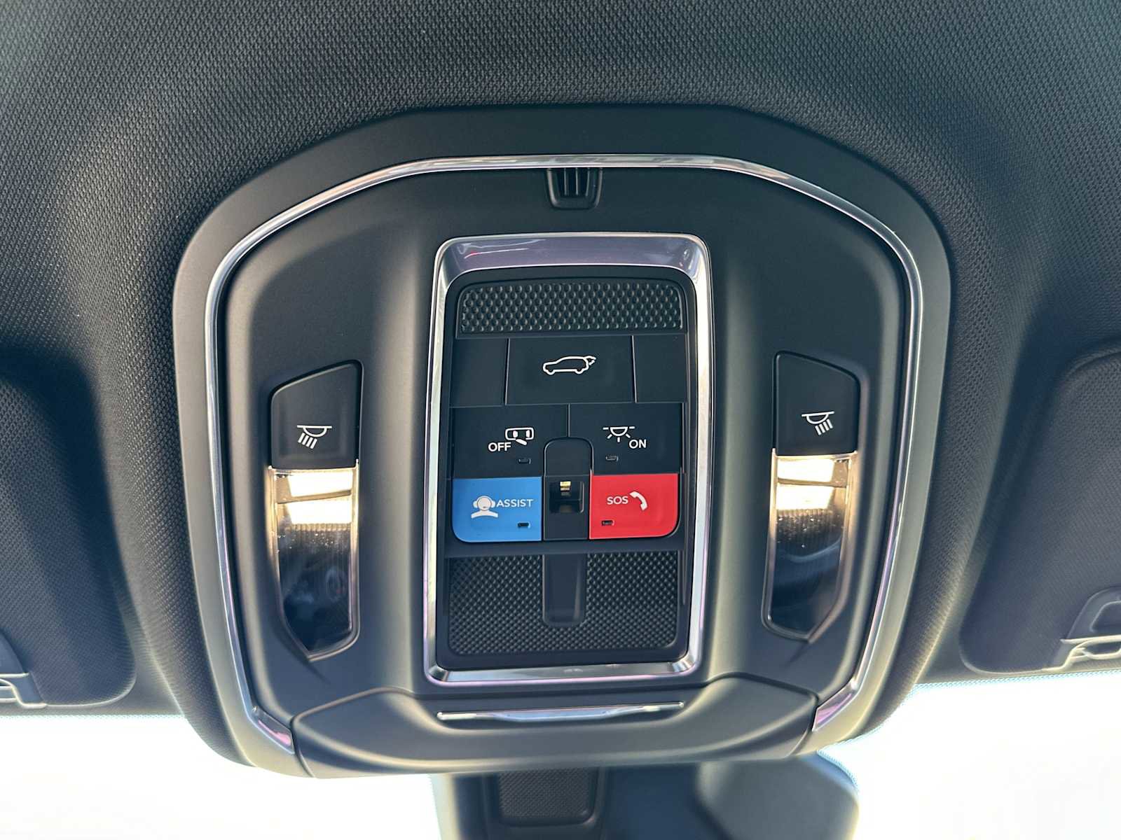 New 2025 Jeep Grand Cherokee L Limited image 24