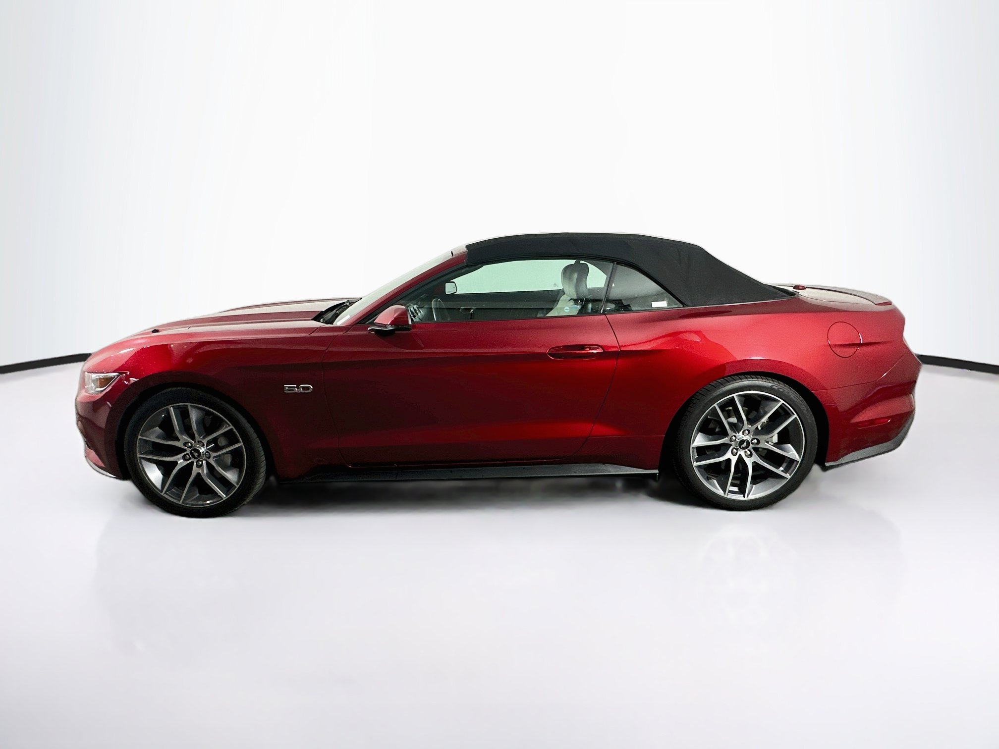 Used 2015 Ford Mustang GT Premium RWD image 4