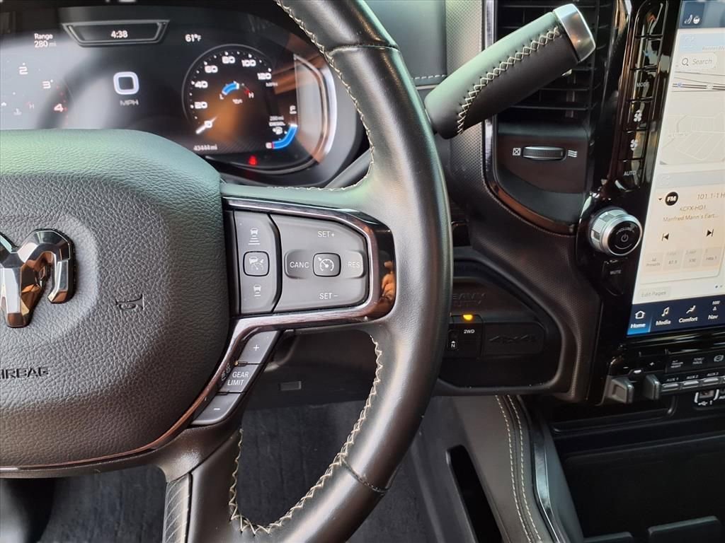 Used 2023 RAM 2500 Limited image 11