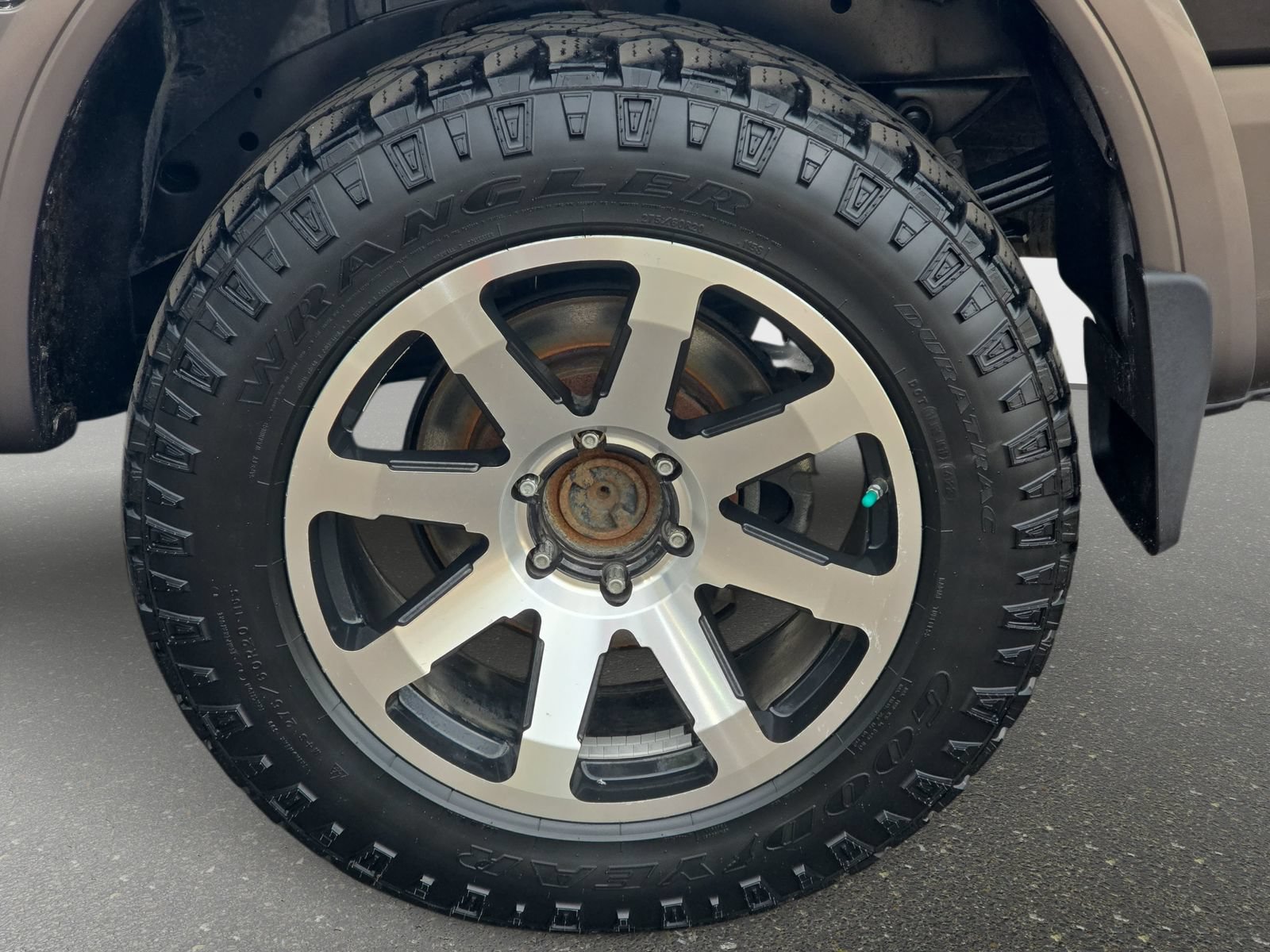 Used 2018 Nissan Titan Platinum Reserve w/ Platinum Utility Package AWD/4WD image 35