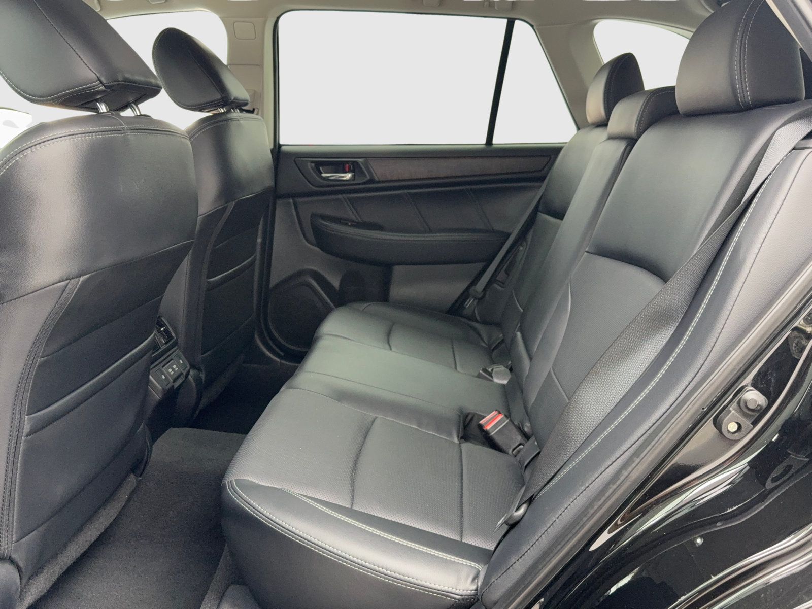 Used 2019 Subaru Outback 2.5i Limited w/ Popular Package #2 AWD/4WD image 34