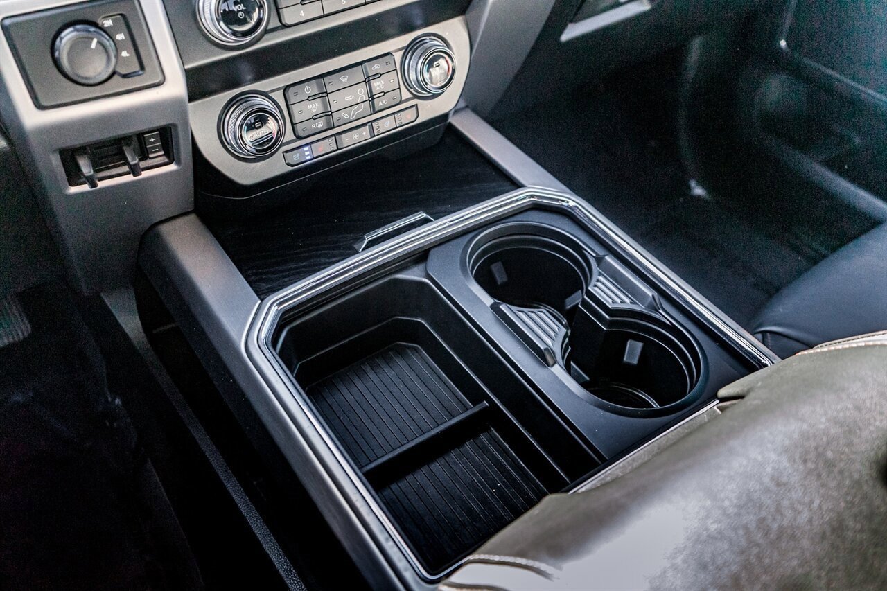 Used 2019 Ford F350 Platinum w/ Platinum Ultimate Package image 29