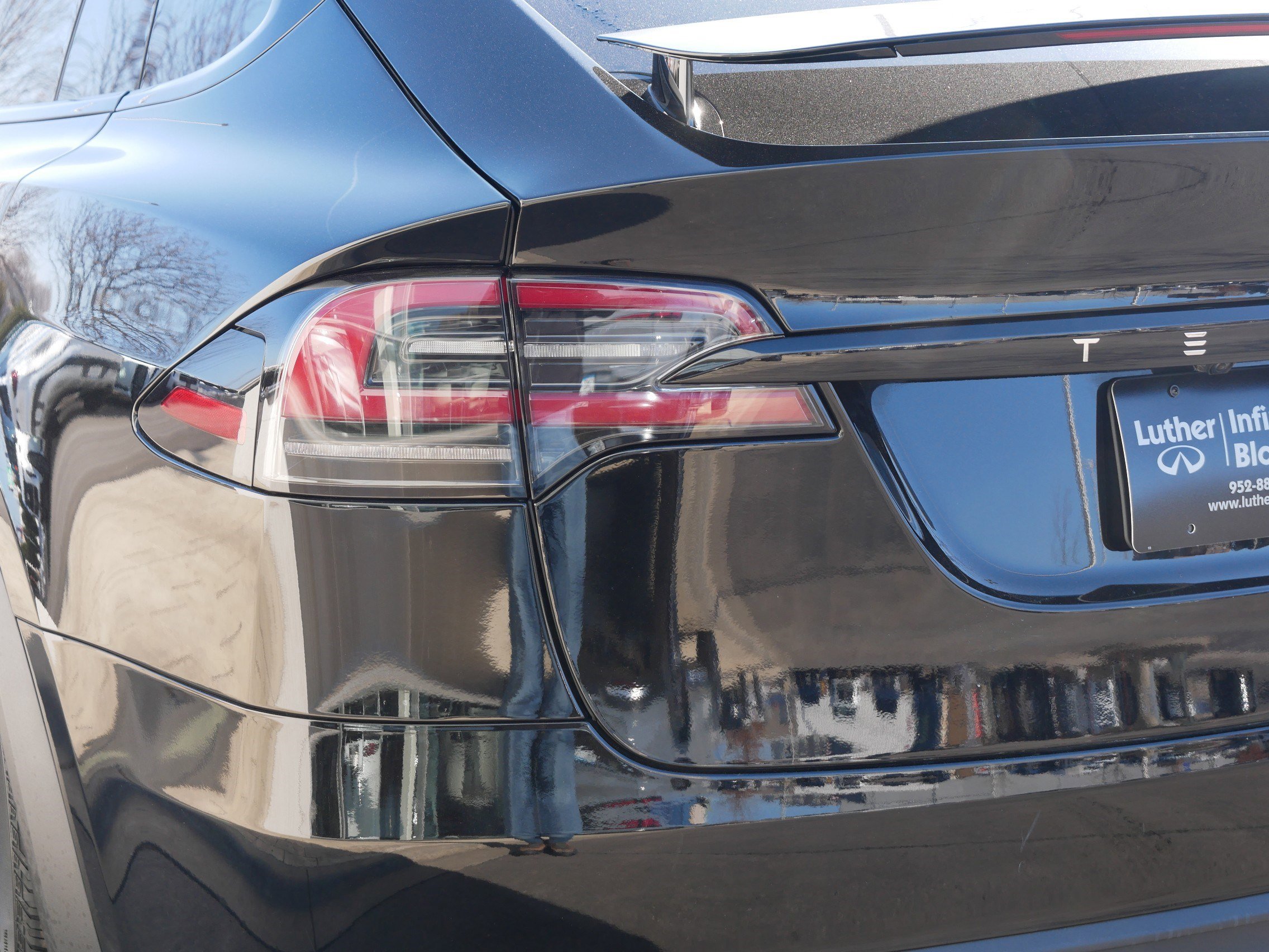 Used 2024 Tesla Model X image 17