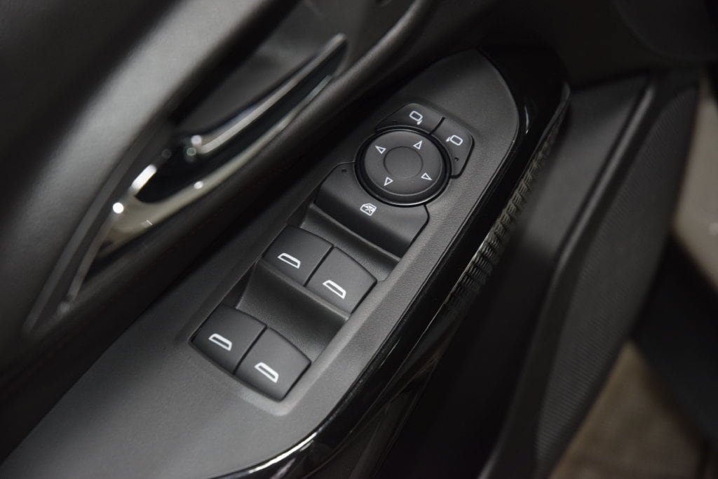 New 2026 Chevrolet Trax RS w/ Sunroof Package FWD image 46