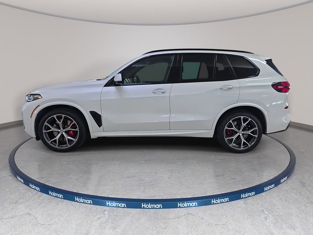 Used 2024 BMW X5 xDrive40i w/ M Sport Package AWD/4WD image 11