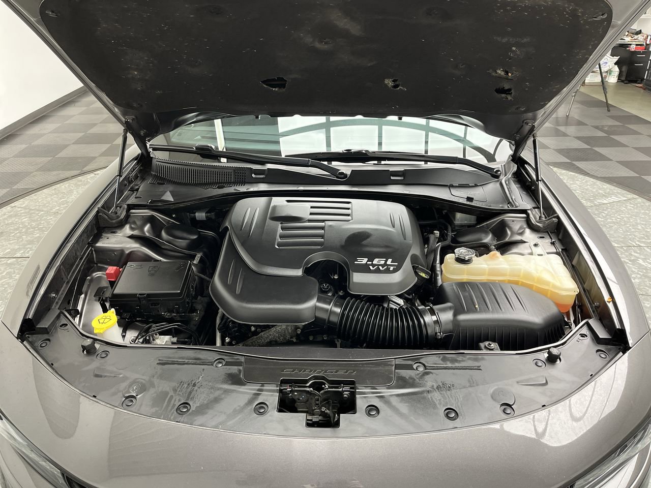 Used 2017 Dodge Charger SXT AWD/4WD image 24