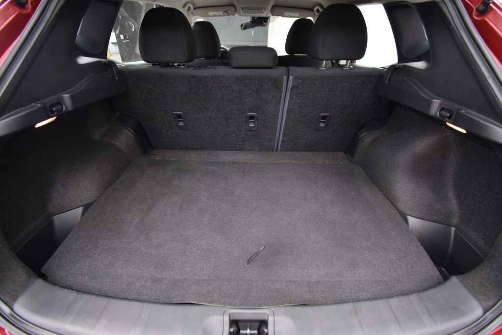 Used 2022 Nissan Rogue Sport S image 29