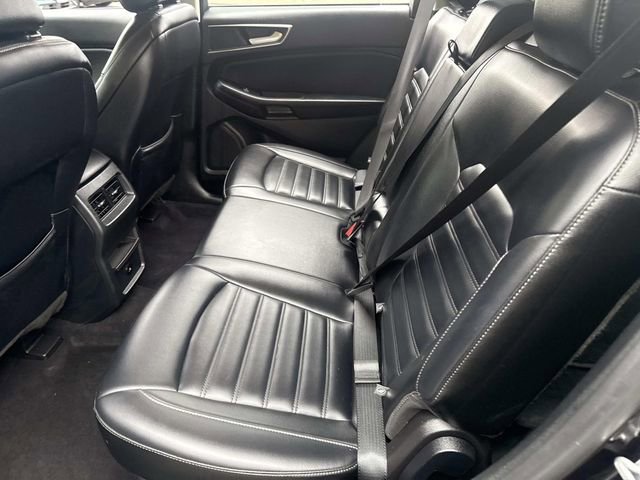 Used 2023 Ford Edge SEL image 16
