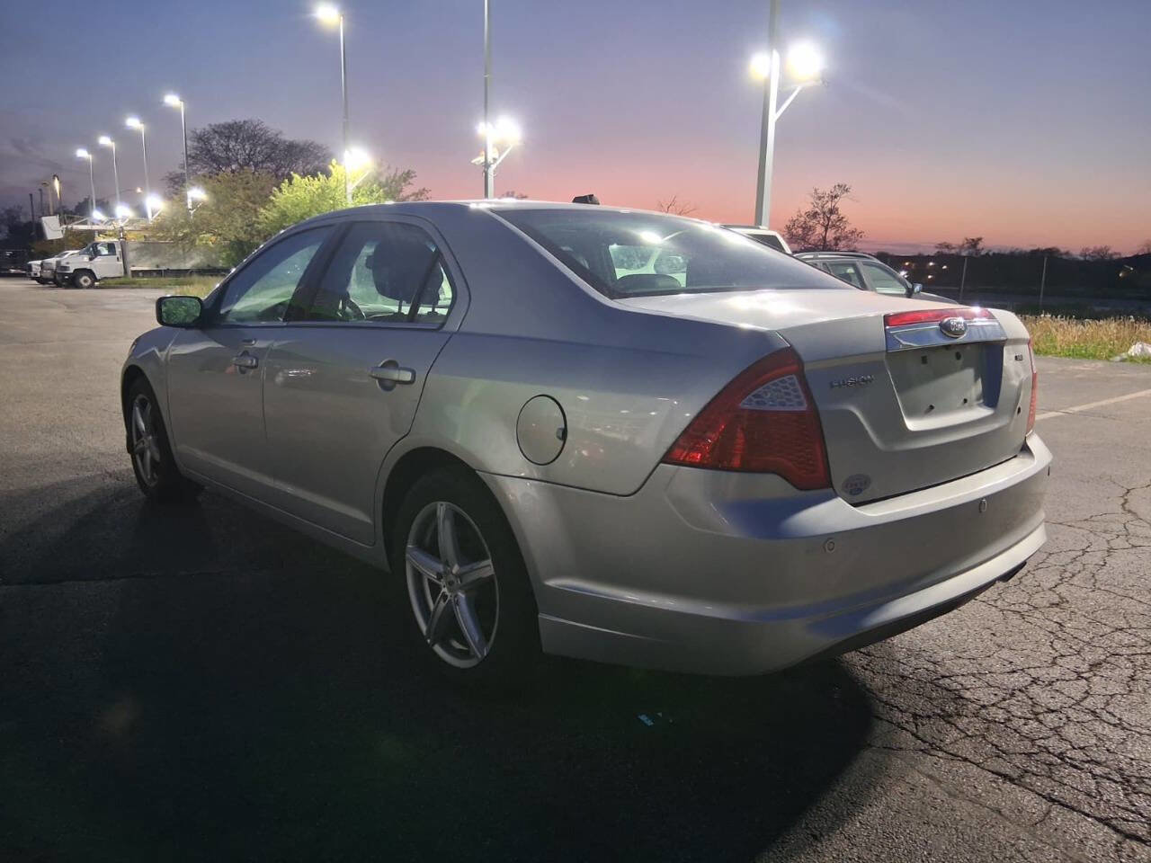 Used 2012 Ford Fusion SEL FWD image 5