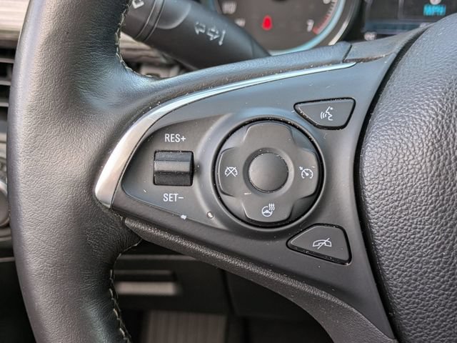 Used 2017 Buick Envision Essence w/ LPO, Cargo Package FWD image 29