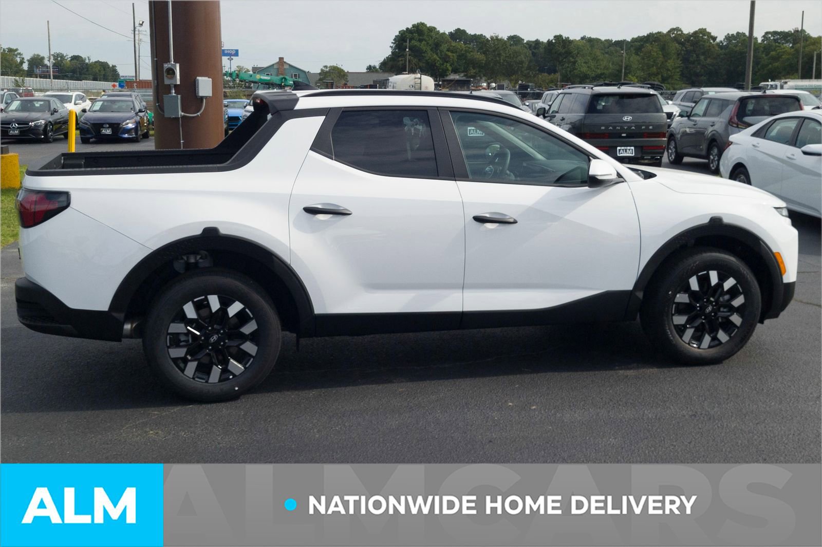 Certified 2025 Hyundai Santa Cruz SEL image 4