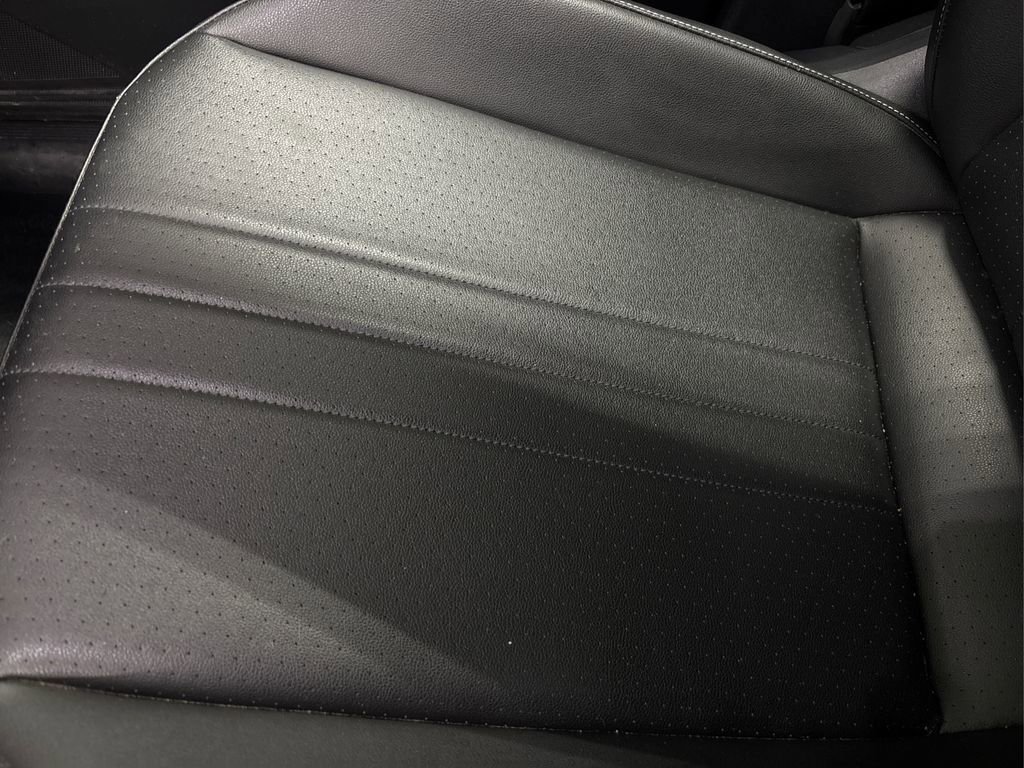 Used 2022 Volkswagen Tiguan SE image 42